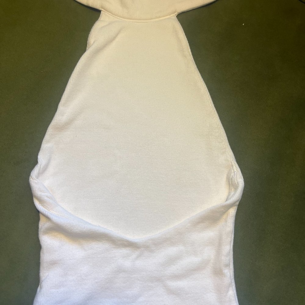 Revolve Ribbed Halter Top - Picture 4 of 5